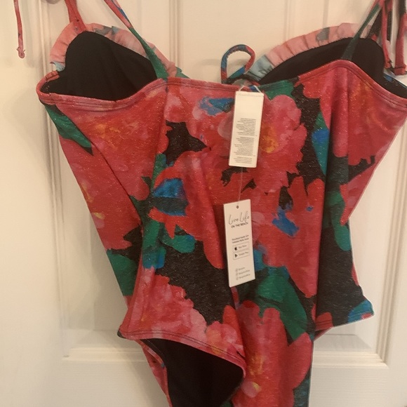 Underwire tie strap one piece - Picture 9 of 10